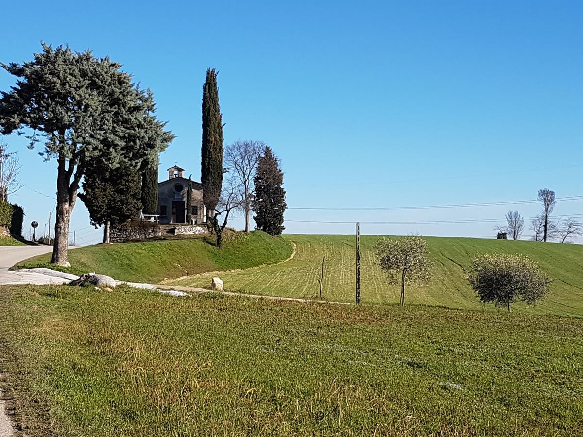 L'Isolo B&B E Case Vacanza Monzambano Exteriör bild