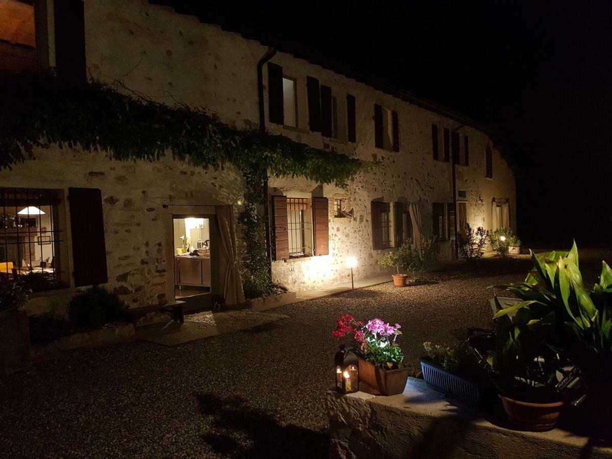 L'Isolo B&B E Case Vacanza Monzambano Exteriör bild