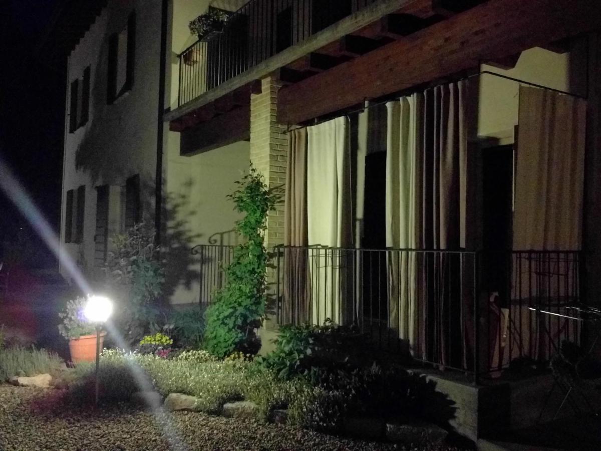 L'Isolo B&B E Case Vacanza Monzambano Exteriör bild